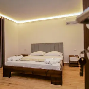 Bed & Breakfast Fatos Qama, Berat