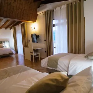 Malasi Bed & Breakfast