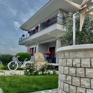 Bed & Breakfast Tabaku, Berat